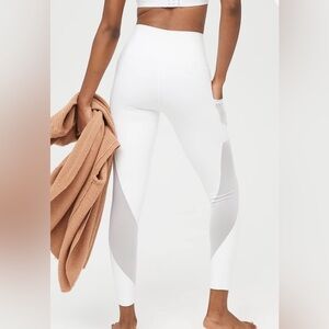 OFFLINE By Aerie Goals High Waisted Pocket Legging NWOT